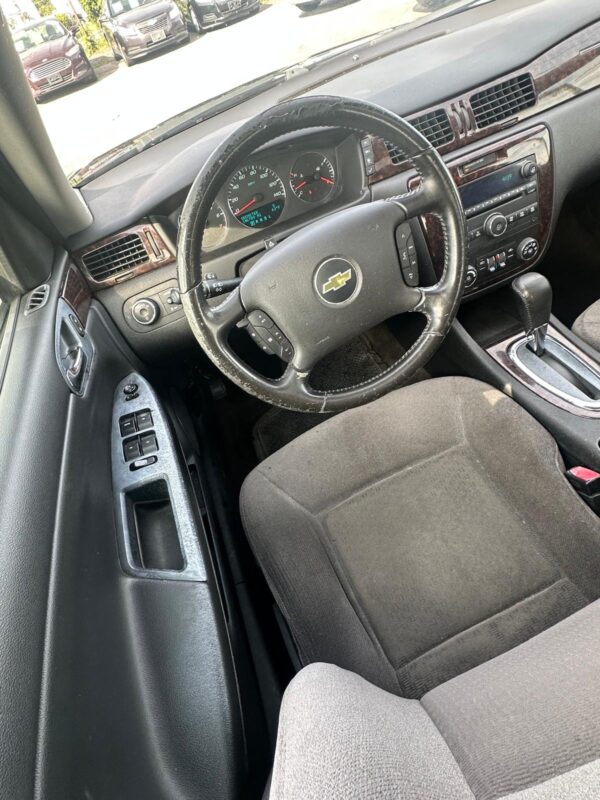 2014 CHEVY IMPALA LT - Image 15