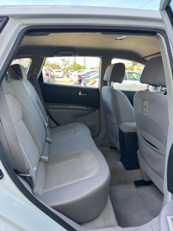 2013 NISSAN ROGUE - Image 10