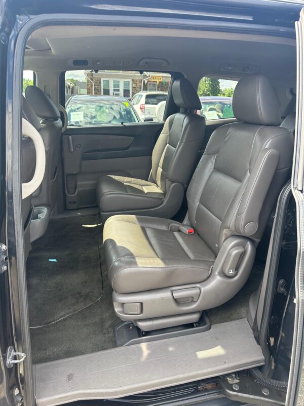 2011 HONDA ODYSSEY EX-L - Image 13