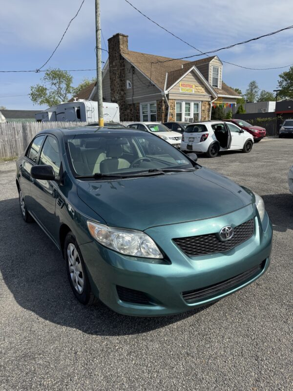 2010 TOYOTA COROLLA - Image 2