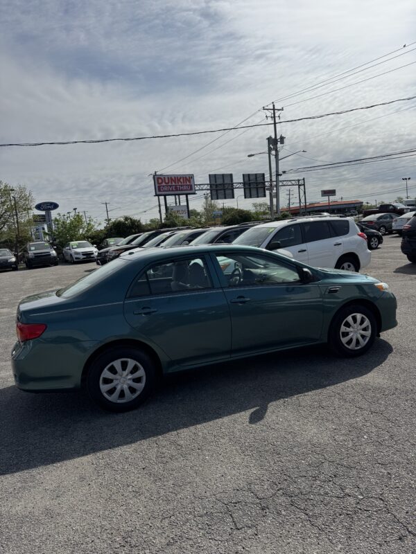 2010 TOYOTA COROLLA - Image 15