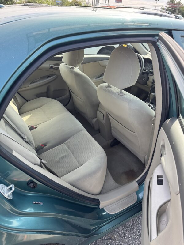 2010 TOYOTA COROLLA - Image 6