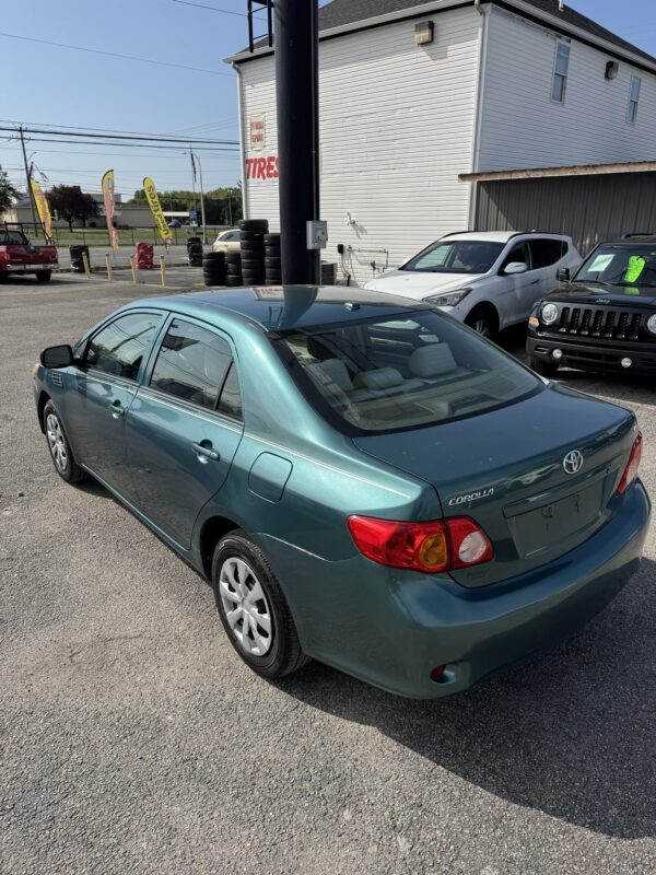 2010 TOYOTA COROLLA - Image 11