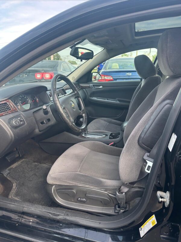 2014 CHEVY IMPALA LT - Image 18