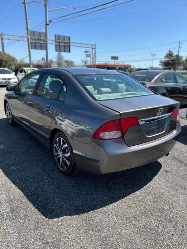 2010 HONDA CIVIC - Image 18