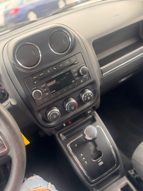 2012 JEEP PATRIOT - Image 9