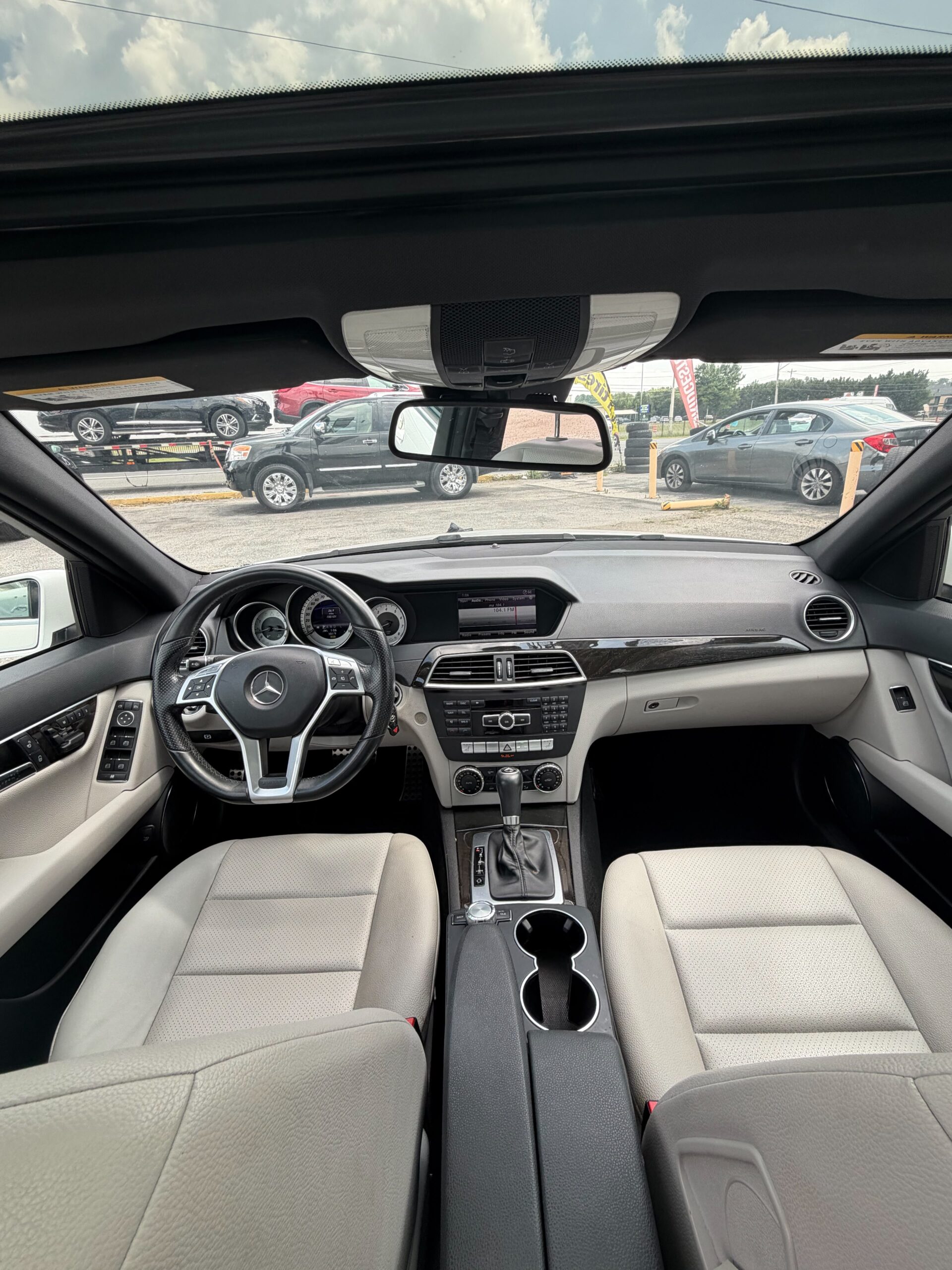 2013 Mercedez-Benz C-Class 300 - Image 10