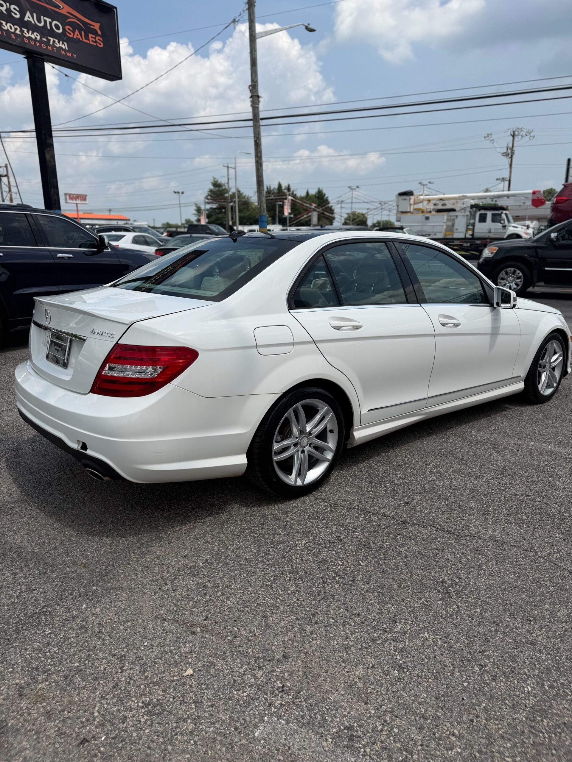 2013 Mercedez-Benz C-Class 300 - Image 7